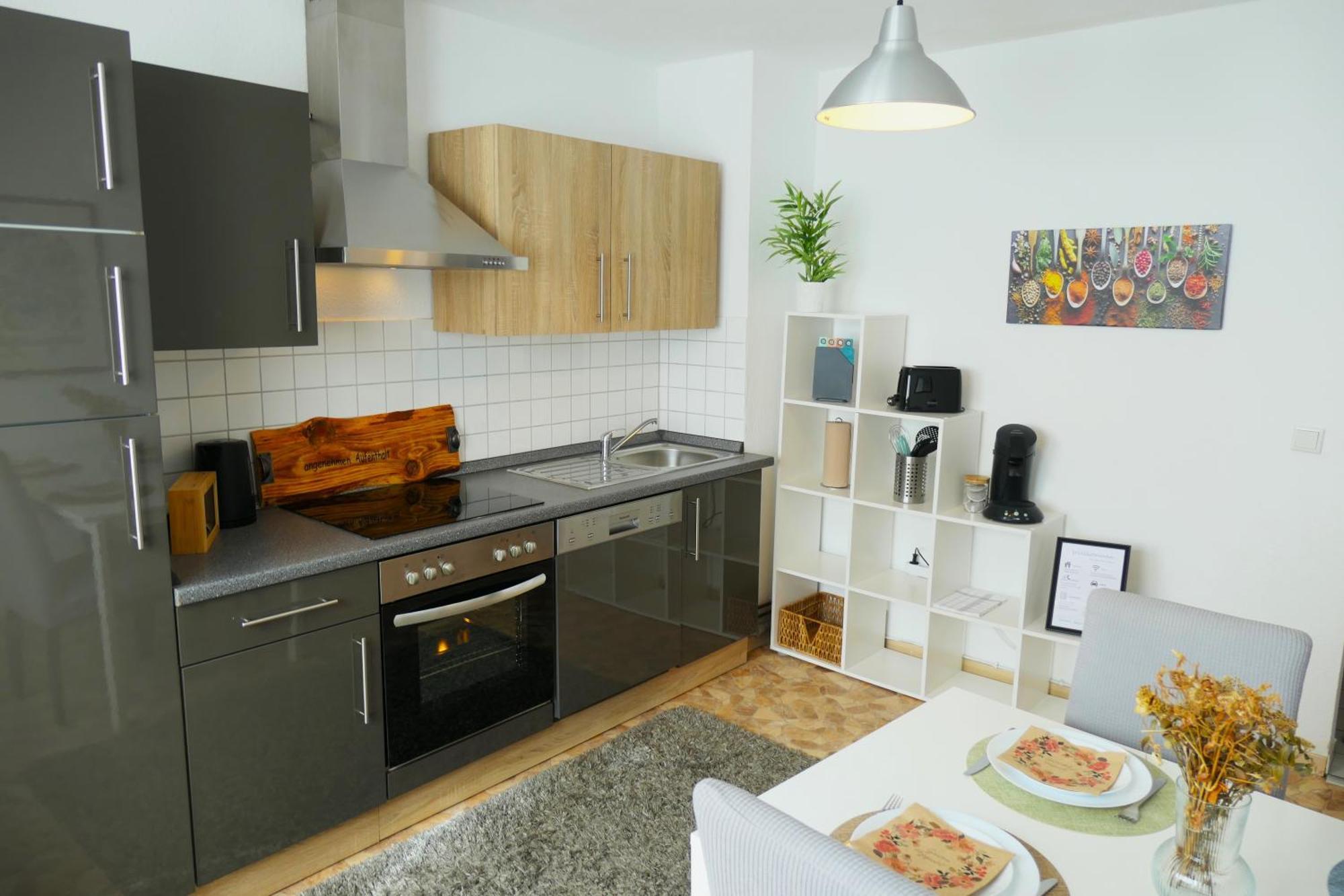Schoelerberg Apartment Mit Tiefgaragenparkplatz Und Kingsize-Bett ออสนาบรึค ภายนอก รูปภาพ