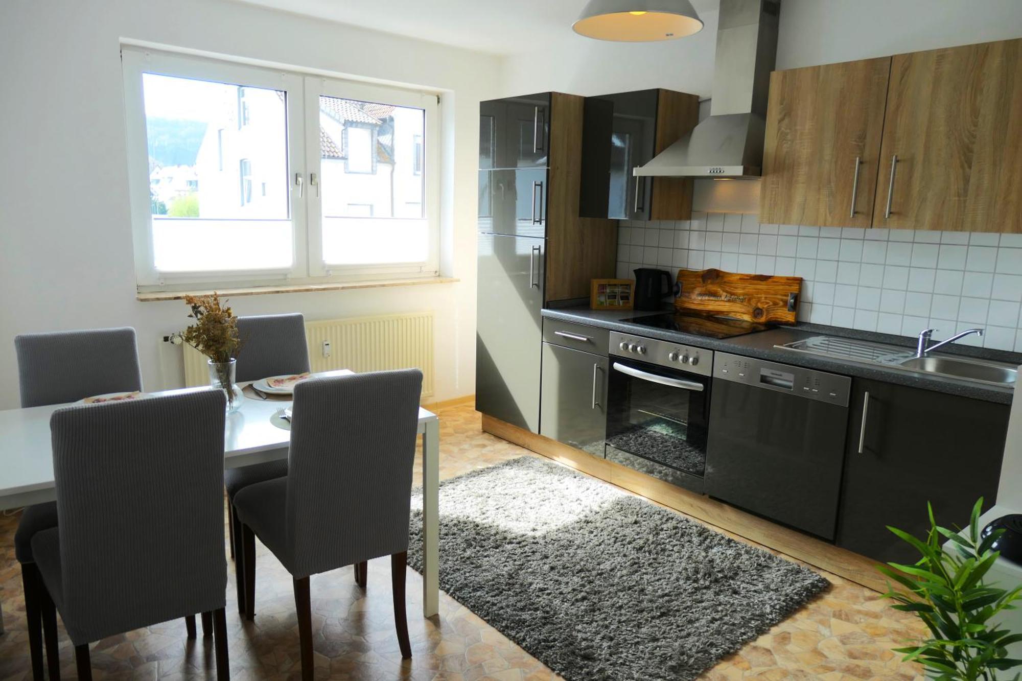 Schoelerberg Apartment Mit Tiefgaragenparkplatz Und Kingsize-Bett ออสนาบรึค ภายนอก รูปภาพ
